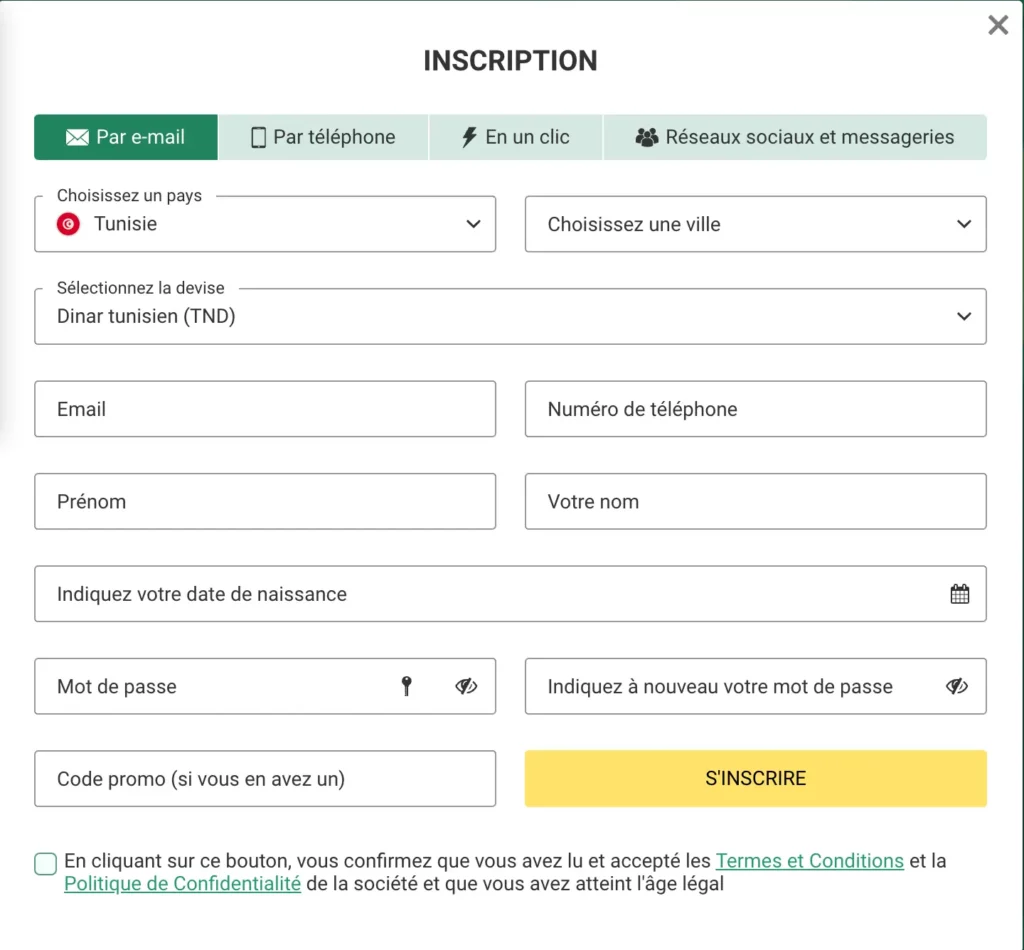 Capture d'écran du formulaire d'inscription de BetWinner Tunisie affichant plusieurs options d'inscription, y compris l'e-mail, le téléphone, en un clic, ainsi que la connexion via les réseaux sociaux.